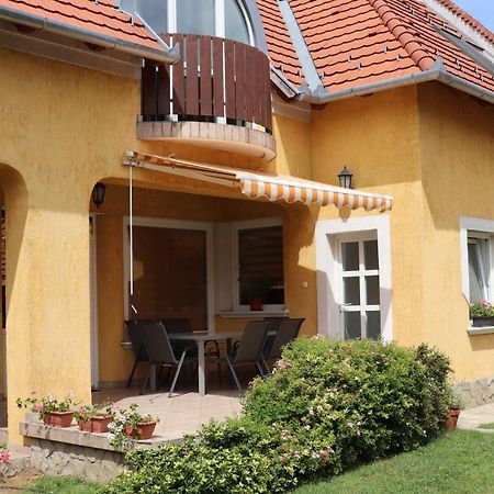 B6 Apartman Veszprém Eksteriør bilde